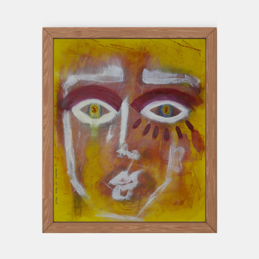 Peinture encadrée : visage abstrait aux yeux verts, rouge sombre, traits blancs, fond jaune.