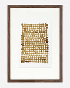 Tableau encadré, détail du motif de points brun café sur papier clair