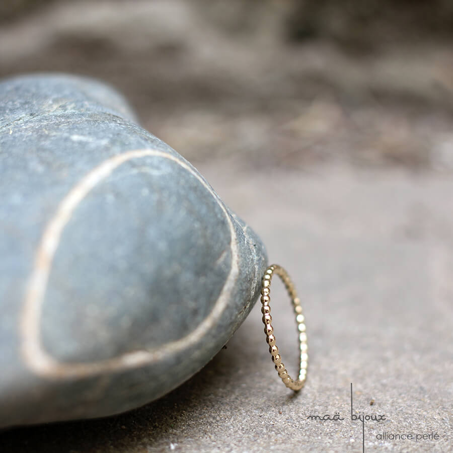 Alliance maä en or jaune 18 carats, modèle perlé, inspiration de la nature, bijou écologique