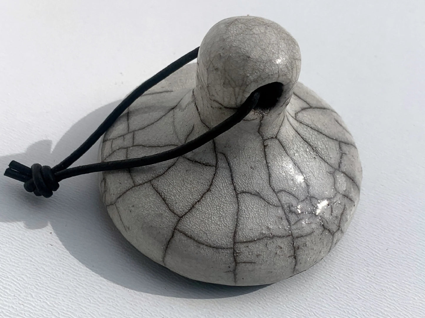 pierre-de-gommage-ceramique-artisanat-francais