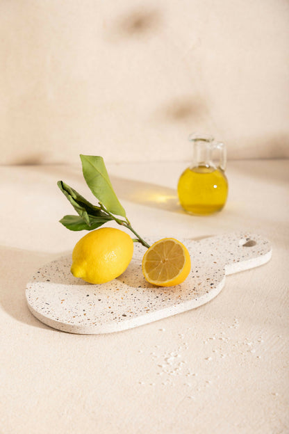 Planche à découper en béton, fait-main, issue de l'artisanat français