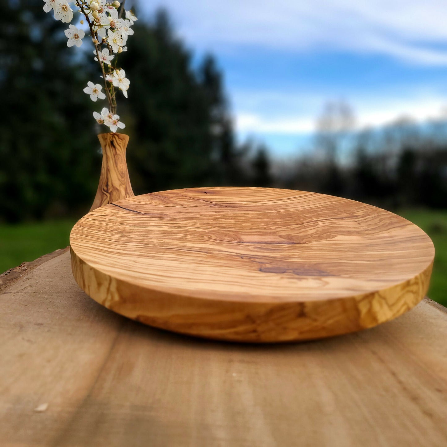 plateau en bois sculpte fait-main artisanat francais