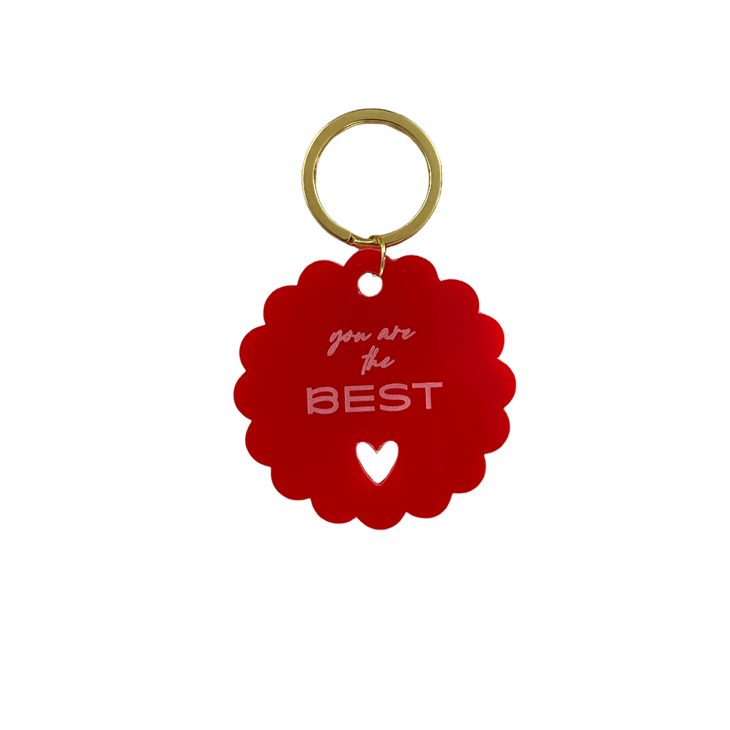 Porte-clés rouge en forme de fleur, anneau doré, texte « you are the BEST »