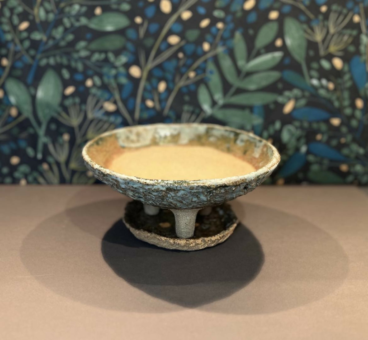 Grand pot rond pour bonsaï en céramique bleu-gris, vasque et intérieur jaune clair
