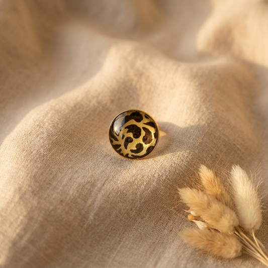Bague réglable cabochon 25mm · papier lokta doré kaki · laiton doré