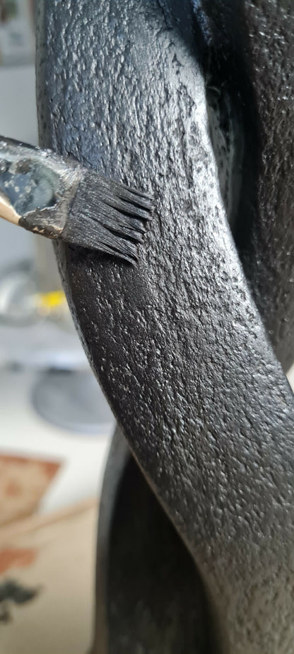 sculpture-argile-corps-enlaces-couple-artisanat-francais-