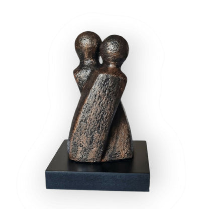 sculpture-argile-corps-enlaces-couple-artisanat-francais-1
