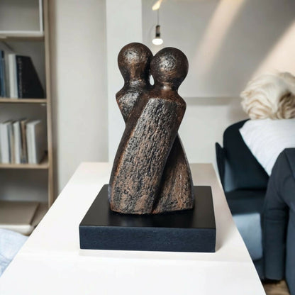 sculpture-argile-corps-enlaces-couple-artisanat-francais-1