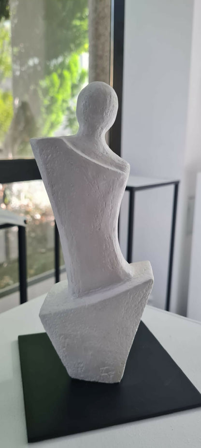 sculpture-argile-corps-femme-artisanat-francais-