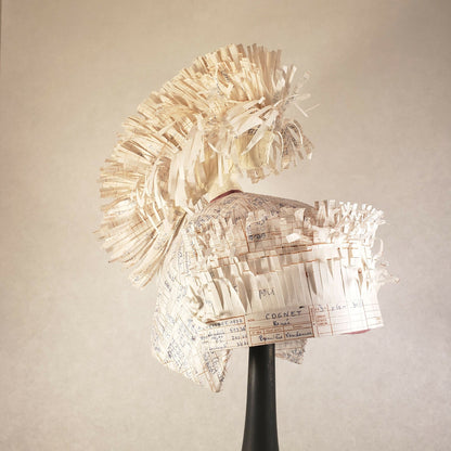 Sculpture Casque à aigrette