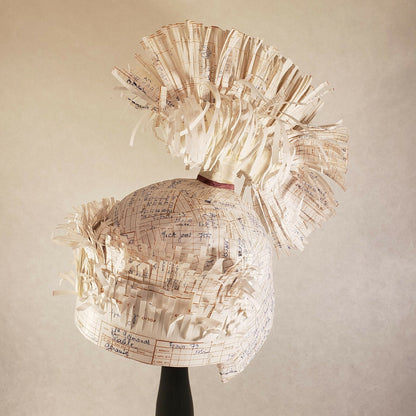 Sculpture Casque à aigrette