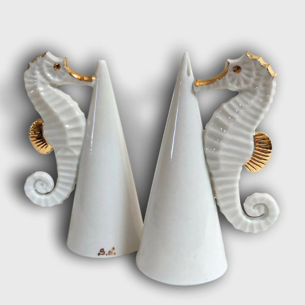 Salière et poivrière hippocampe blanches, détails dorés, 2 pièces