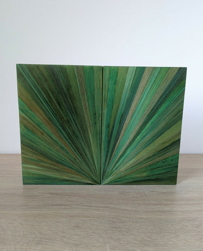 Serre-livres en marqueterie paille verte, grand panneau avant en éventail