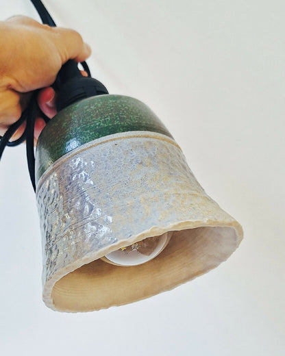 suspension en céramique colorée, gros plan 2