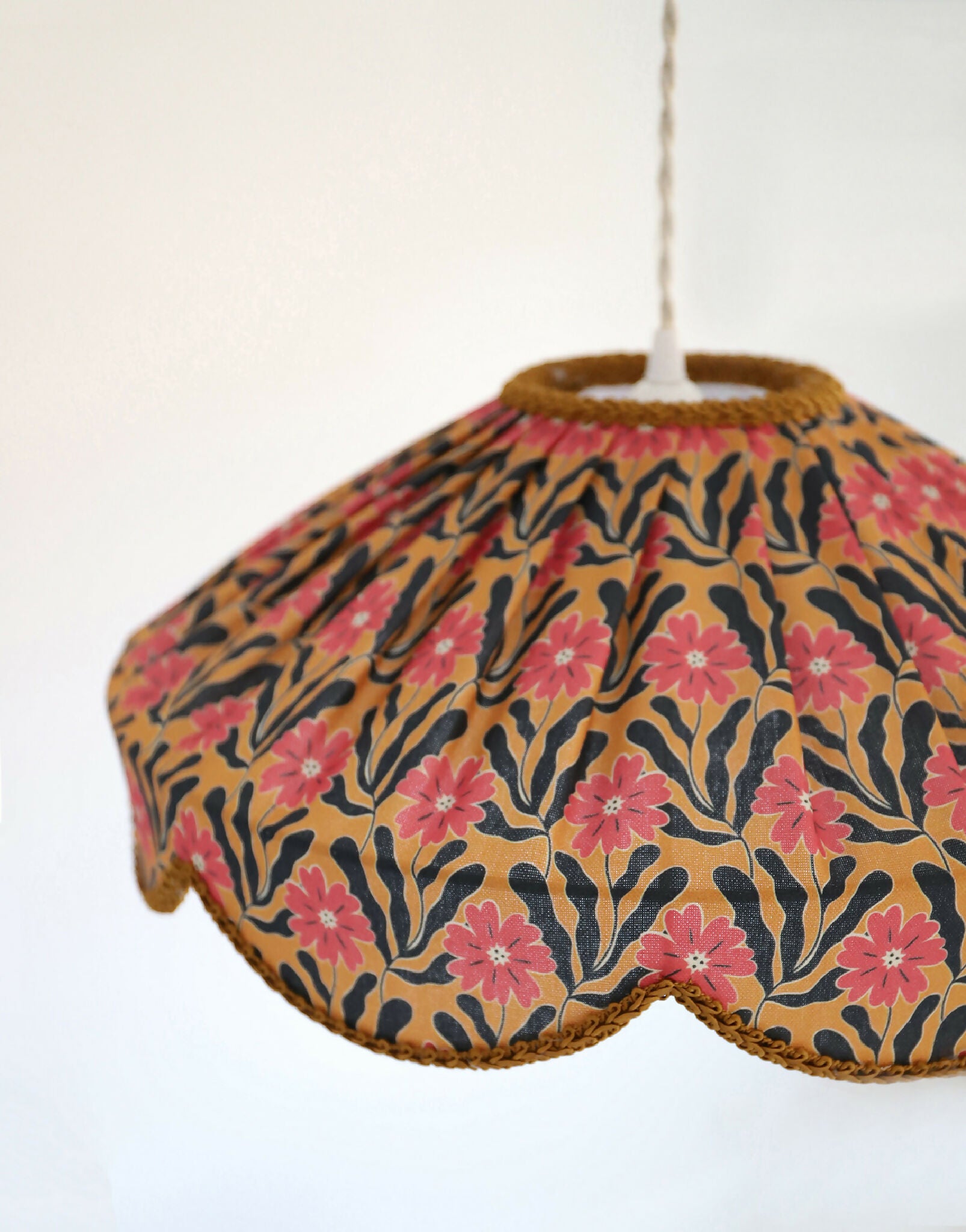 suspension-en-lin-fait-main-luminaire-artisanal-5