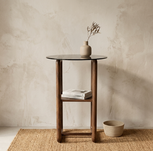 Table d’appoint en bois à plateau rond foncé et étagère