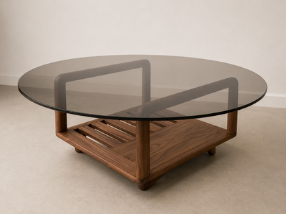 Table basse Darwin ovale vue en biais : plateau en verre et structure bois ajourée