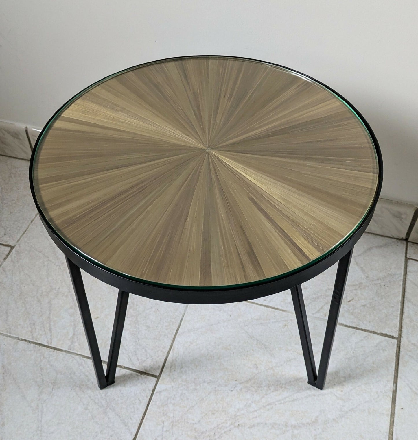 Table d'appoint pieds métal et plateaux avec marqueterie de Paille dorée