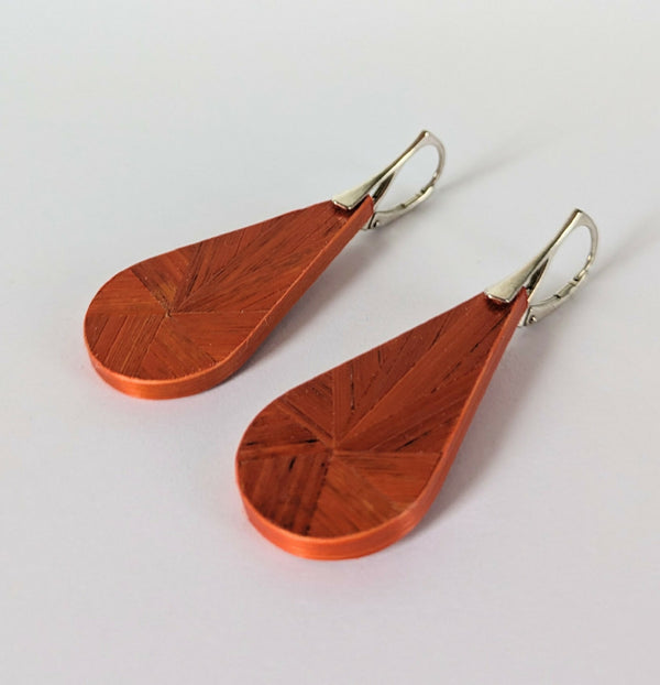 Boucles d’oreilles gouttes orange en marqueterie de paille, crochets argent