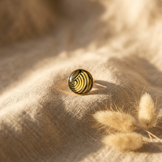 bague cabochon bleu indigo & caramel · papier népalais · fait main France 🇫🇷