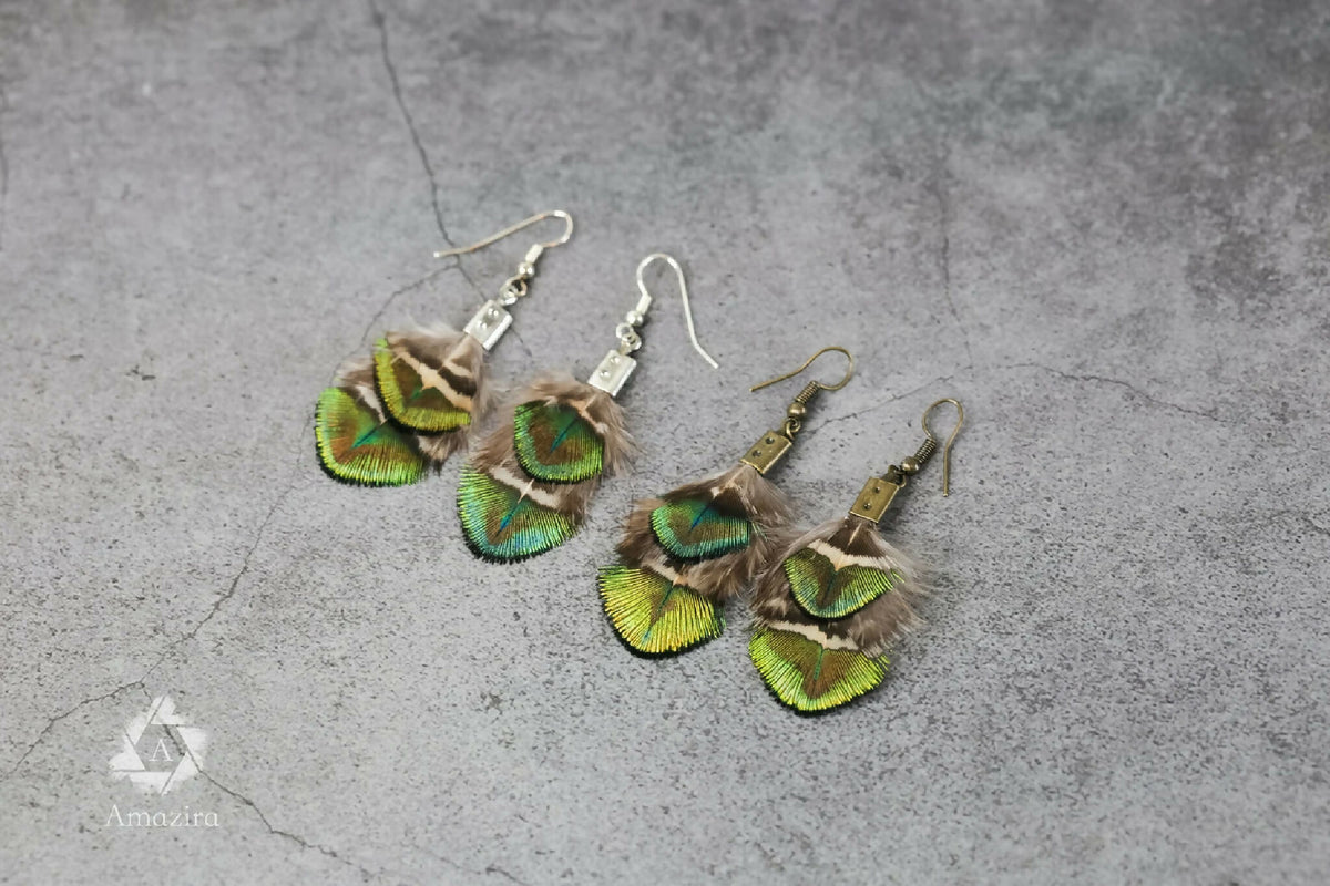 Boucles d’oreilles en acier à plumes de paon vertes et bleues, crochets.