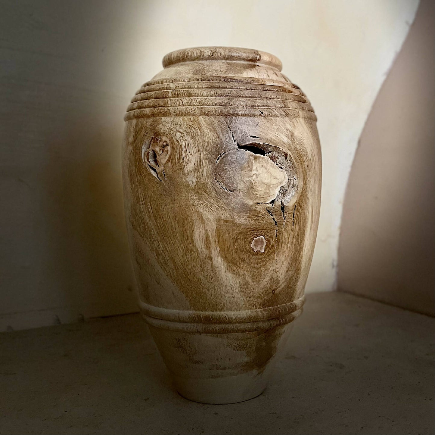 vase artisanal bois sculpte fait main artisanat francais