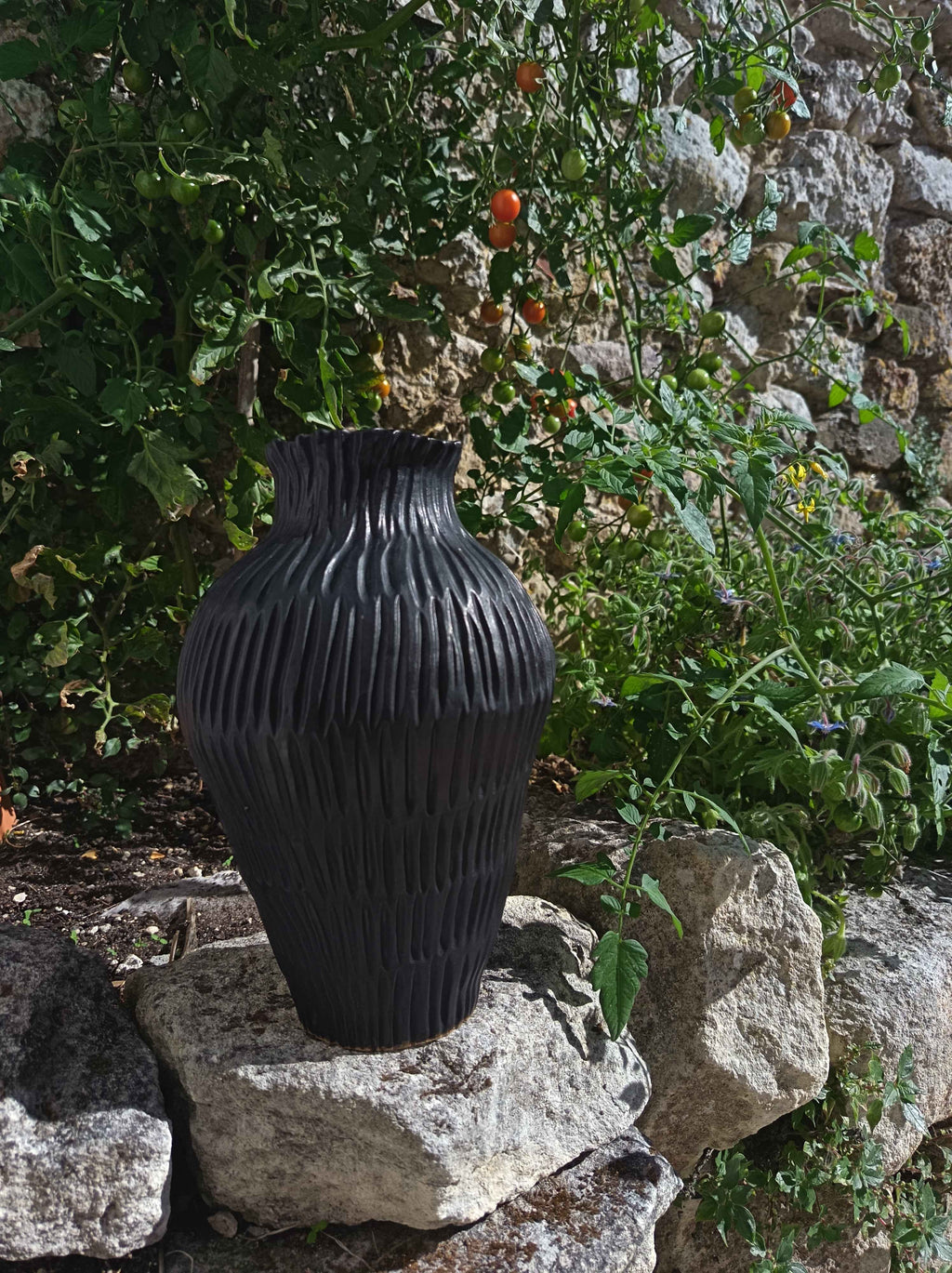 VASE CERAMIQUE CONTEMPORAINE NOIR MAT