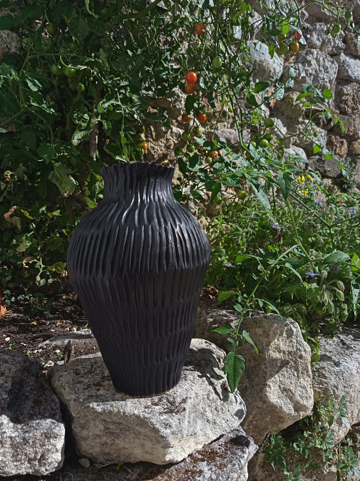 CONTEMPORARY MATTE BLACK CERAMIC VASE