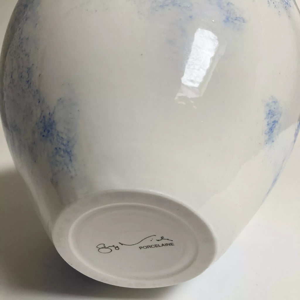 Base de vase en céramique blanche avec inscription Porcelaine et traces bleues