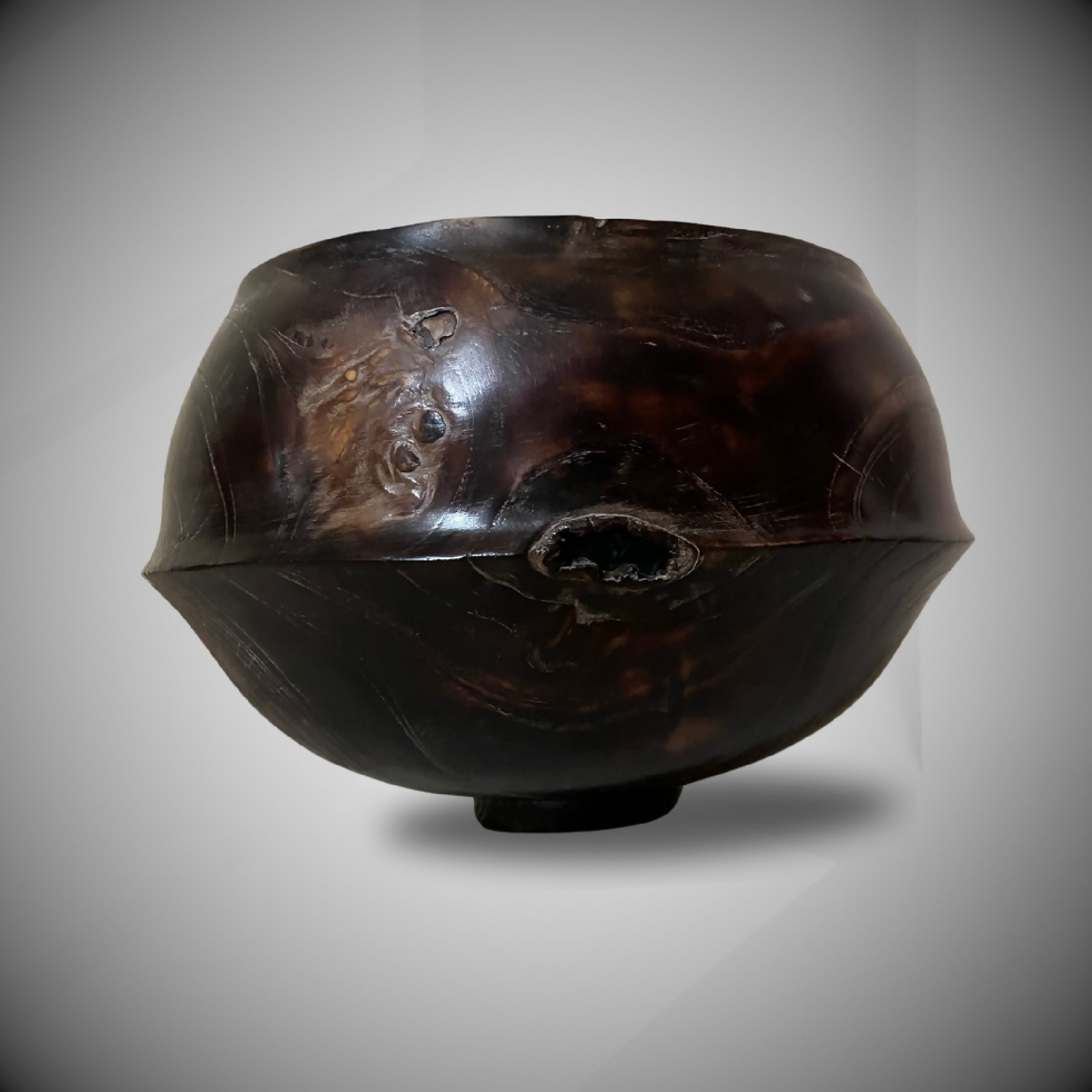 vase-en-bois-artisanat-francais-