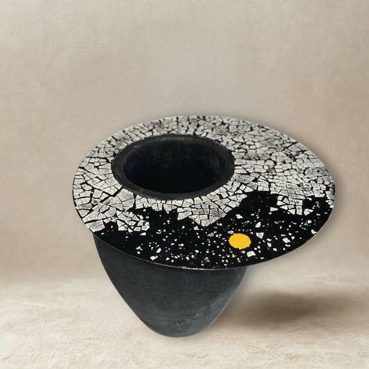 Vase dunand