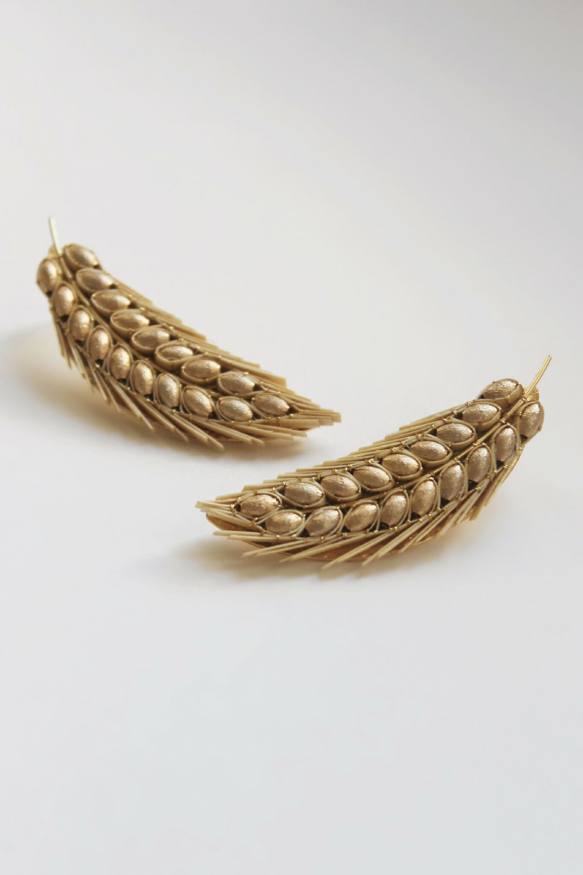 Boucles d’oreilles en forme d’épis de blé, ton doré, rangées d’ovales