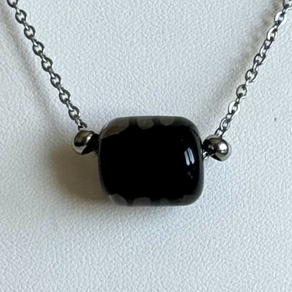 Collier - Chrysalide Noire - Perle en verre de Murano