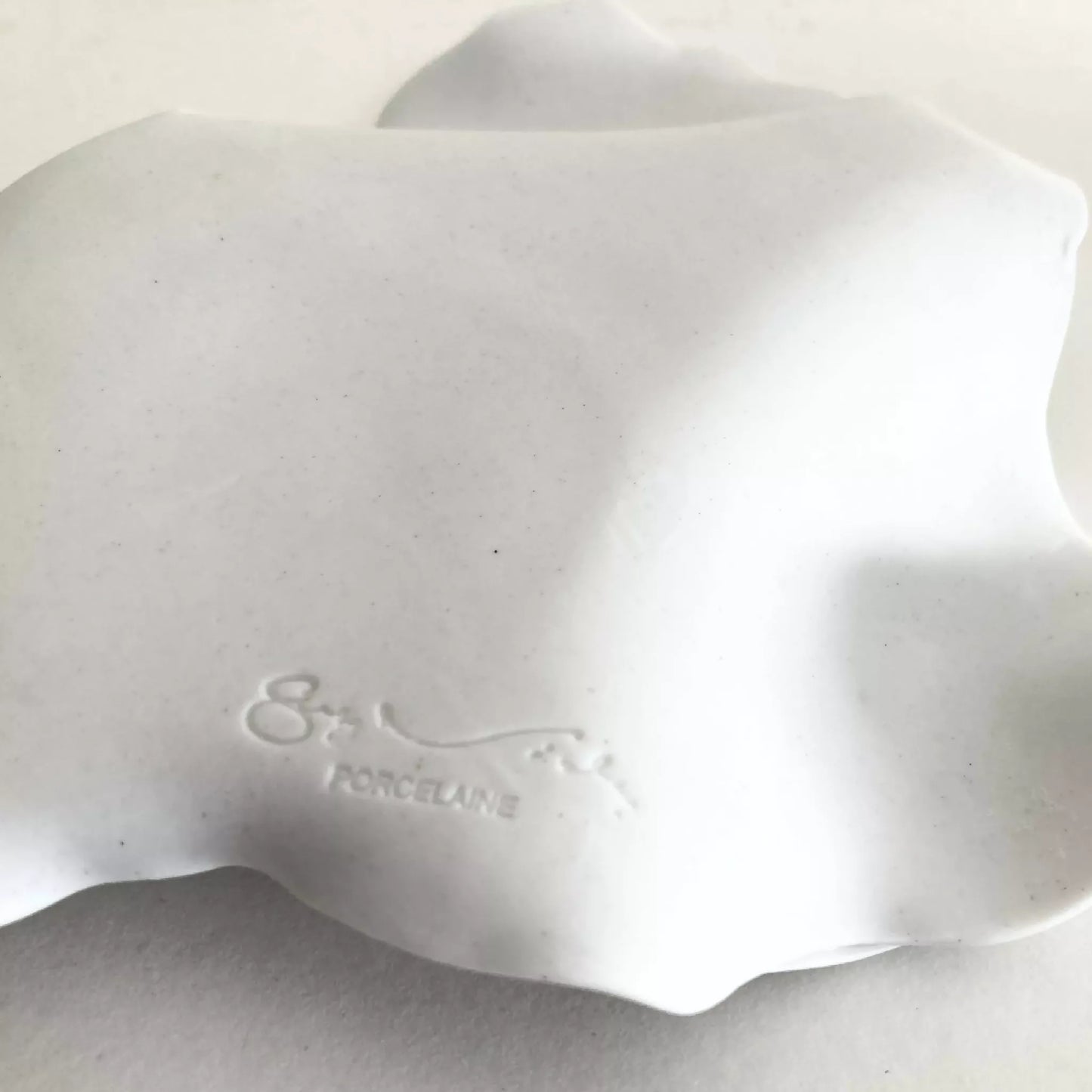Tasse et soucoupe en porcelaine grenouille