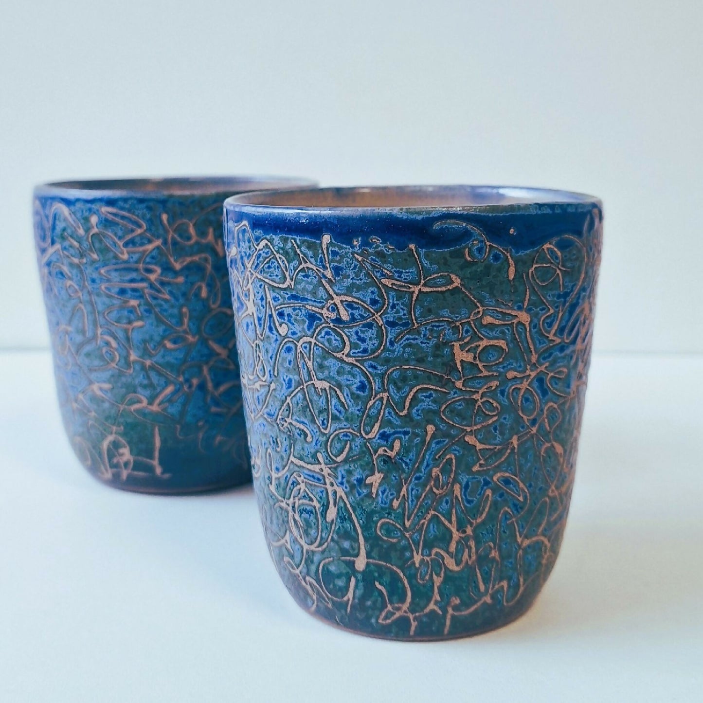 Tasses bleu-griffes