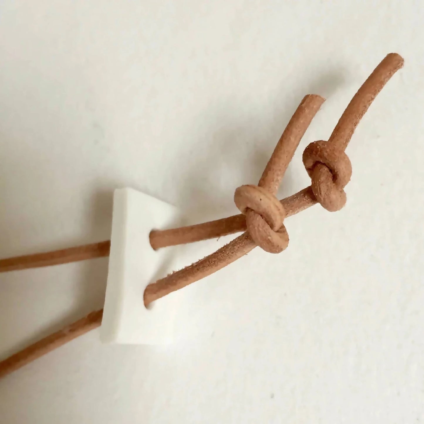 Pendentif les visage d'aphrodite 3