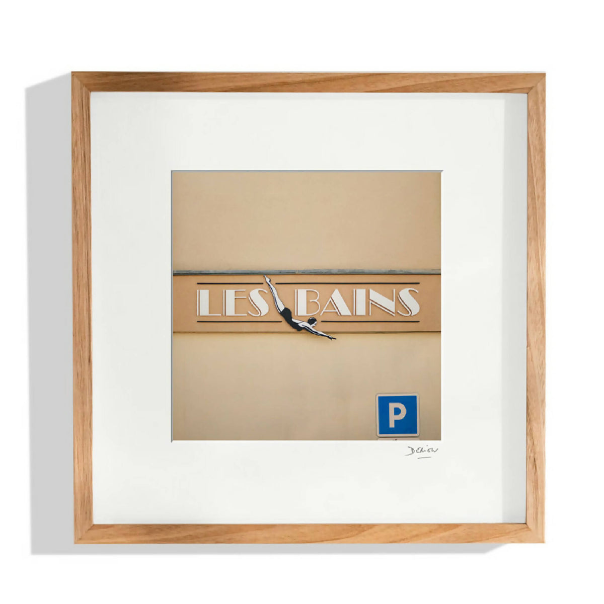 Cadre en bois avec illustration « Les Bains » et logo bleu P