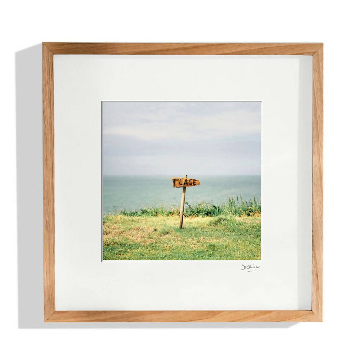 Affiche encadrée Plage : panneau jaune bord de mer