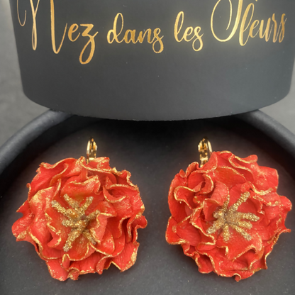 Boucles d'oreilles dormeuses Gold Teacup Roses en cuir
